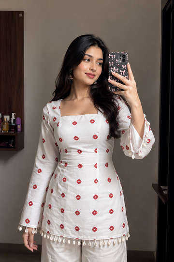 Women's White Cotton Kurta with Red Block Print & Bell Sleeves