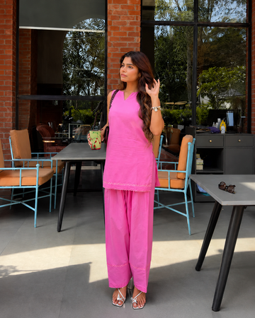 Women's Candy Pink Sleeveless Cotton Kurta Set with Farshi Salwar