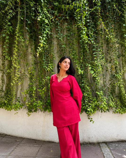 Women's Crimson Red Cotton Kurta Set with Straight Pants – Sweetheart Neck